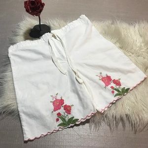 Tea Shirts floral drawstring embroidered shorts